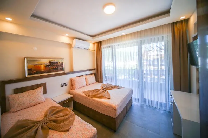 1+1 Aile Odası,Dağ Manzaralı,Balkonlu