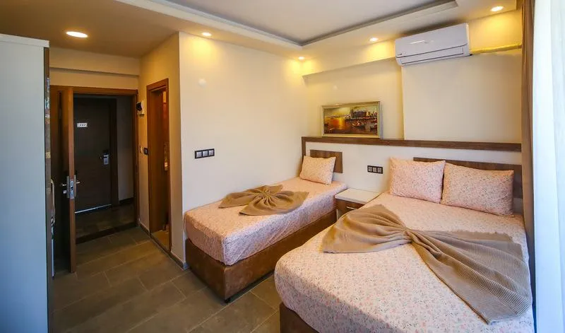 Standart Oda,Deniz ve Dağ Manzaralı,Balkonlu