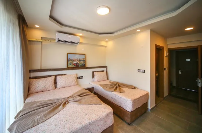 Standart Oda,Deniz ve Dağ Manzaralı,Balkonlu