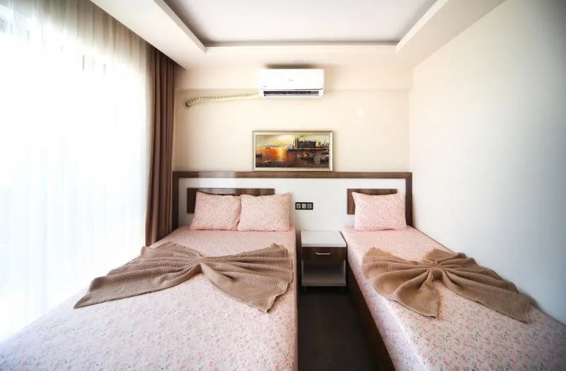 Standart Oda,Deniz ve Dağ Manzaralı,Balkonlu