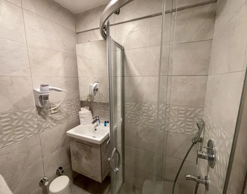 Standart Oda,Manzarasız,Fransız Balkonlu