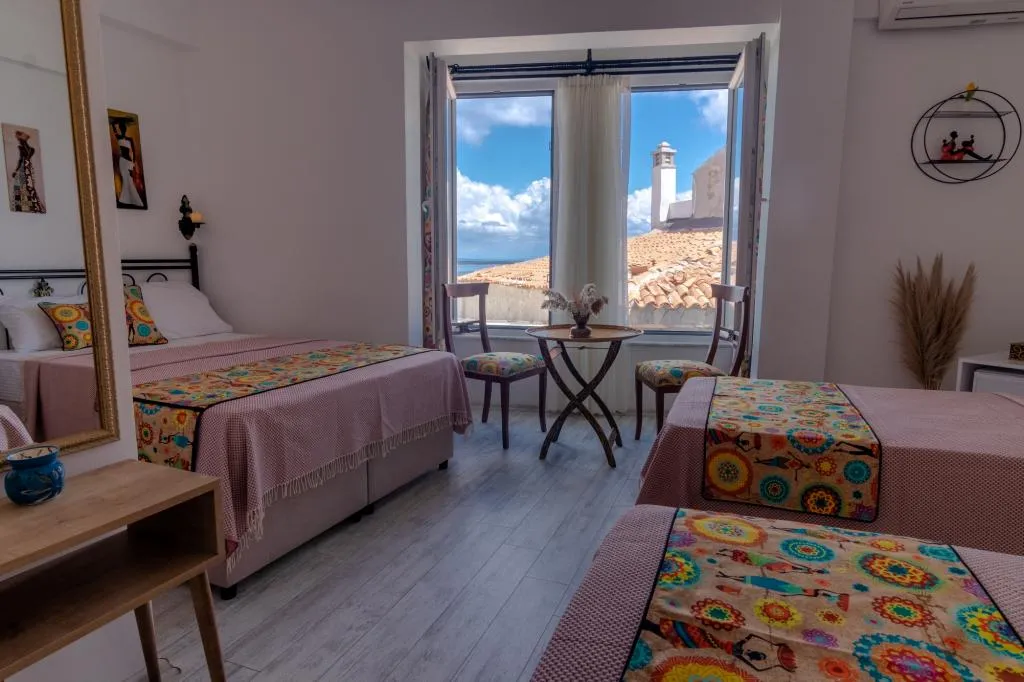 Dört Kişilik Oda,Deniz Manzaralı