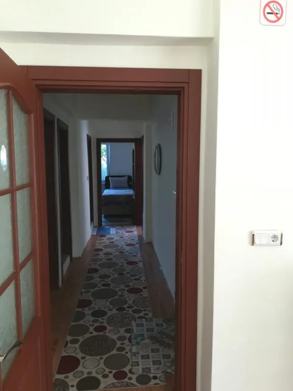 Dağ Manzaralı Daire (1.Kat-7 Kişilik)