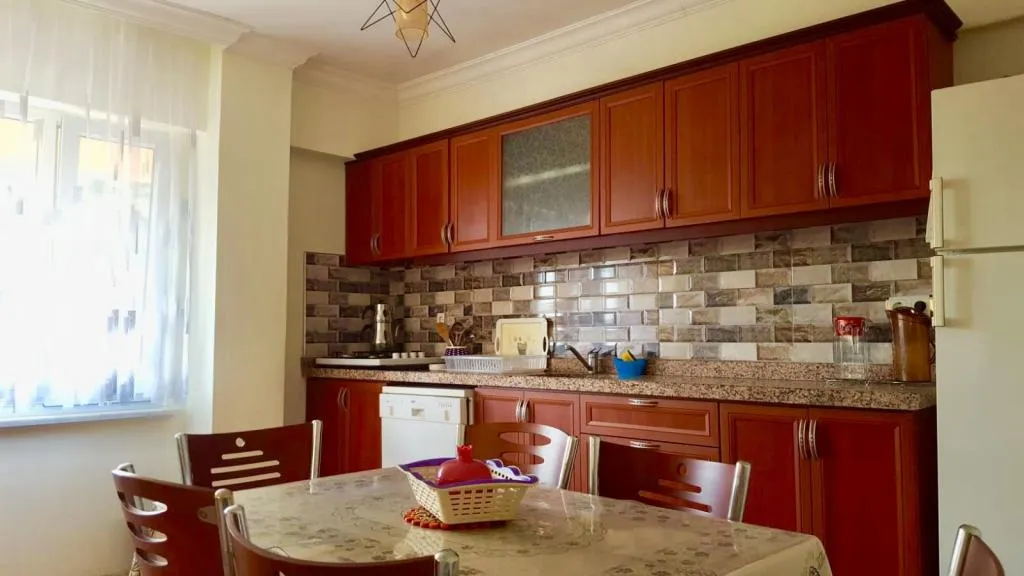 Dağ Manzaralı Daire (1.Kat-7 Kişilik)