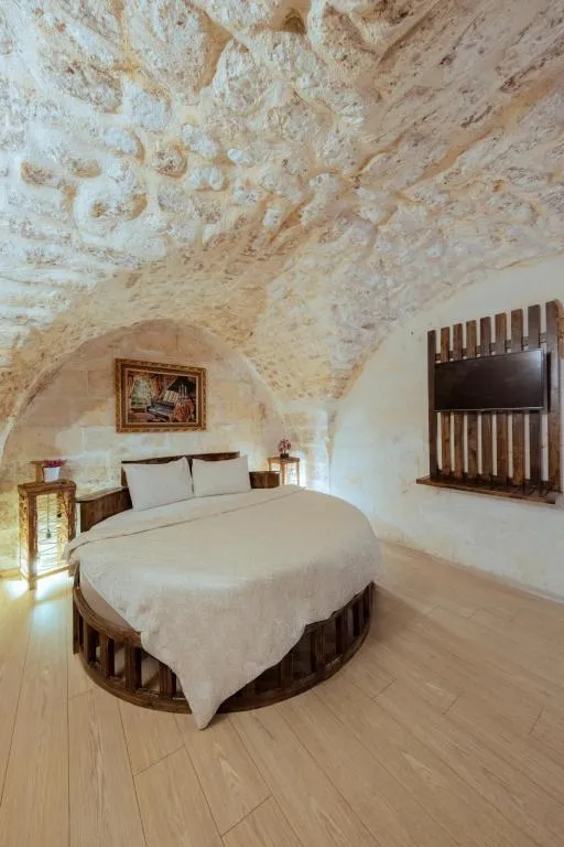 Suite,Avlu Manzaralı