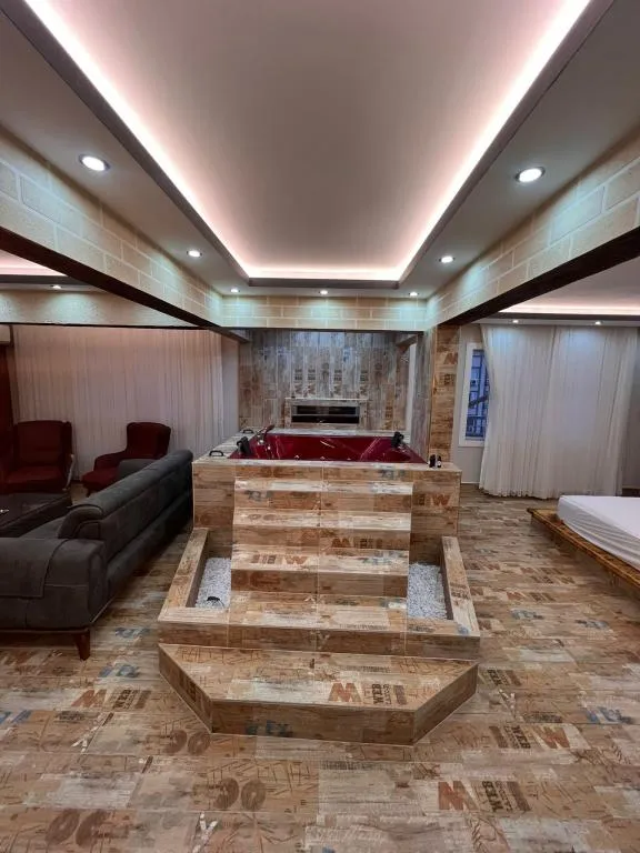 Jakuzili Suit Oda,Şehir Manzaralı,Jakuzili