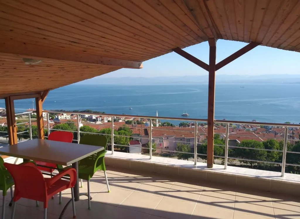Daire-İki Yatak Odalı,Deniz Manzaralı