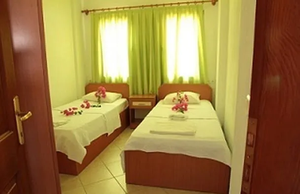 Aile Odası,Bahçe Manzaralı