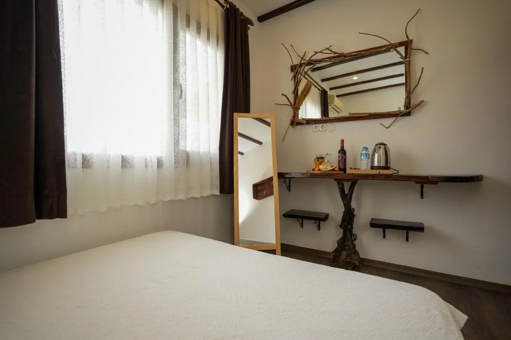 Standart Oda,Bahçe Manzaralı,Ortak Teraslı