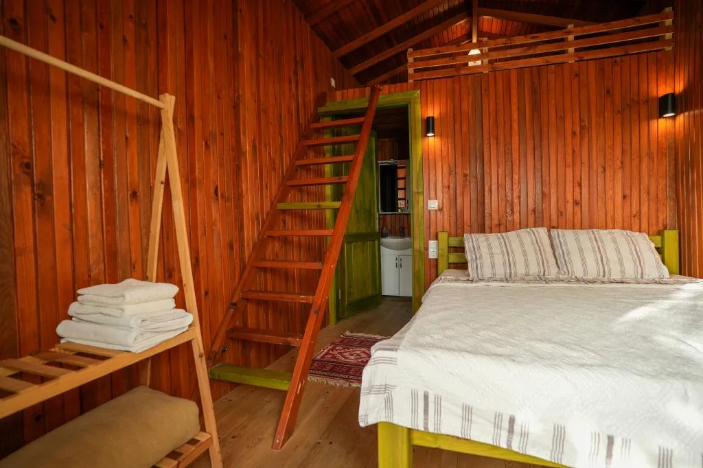 Bungalow,Dağ veya Havuz Manzaralı,Verandalı