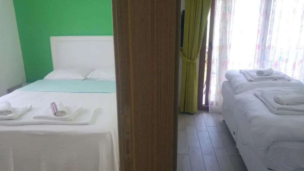 Suite,Deniz veya Kara Manzaralı