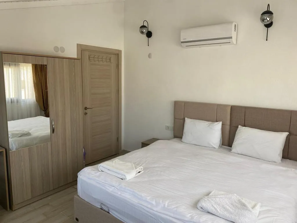Apart 1+1 Oda,Deniz veya Bahçe Manzaralı,Balkonlu