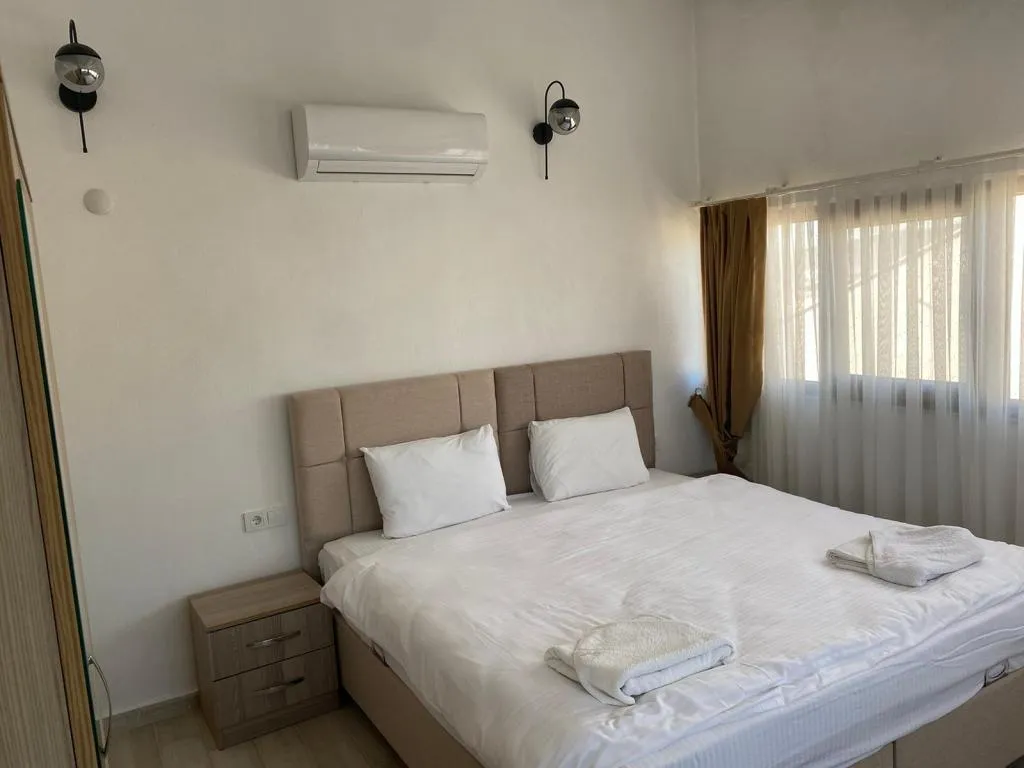 Apart 1+1 Oda,Deniz veya Bahçe Manzaralı,Balkonlu