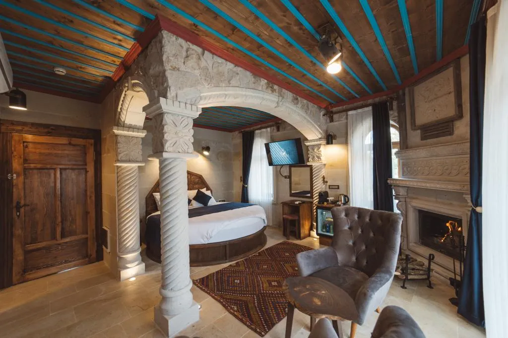 Deluxe Suite,Bahçe Manzaralı,Şömineli ve Jakuzili