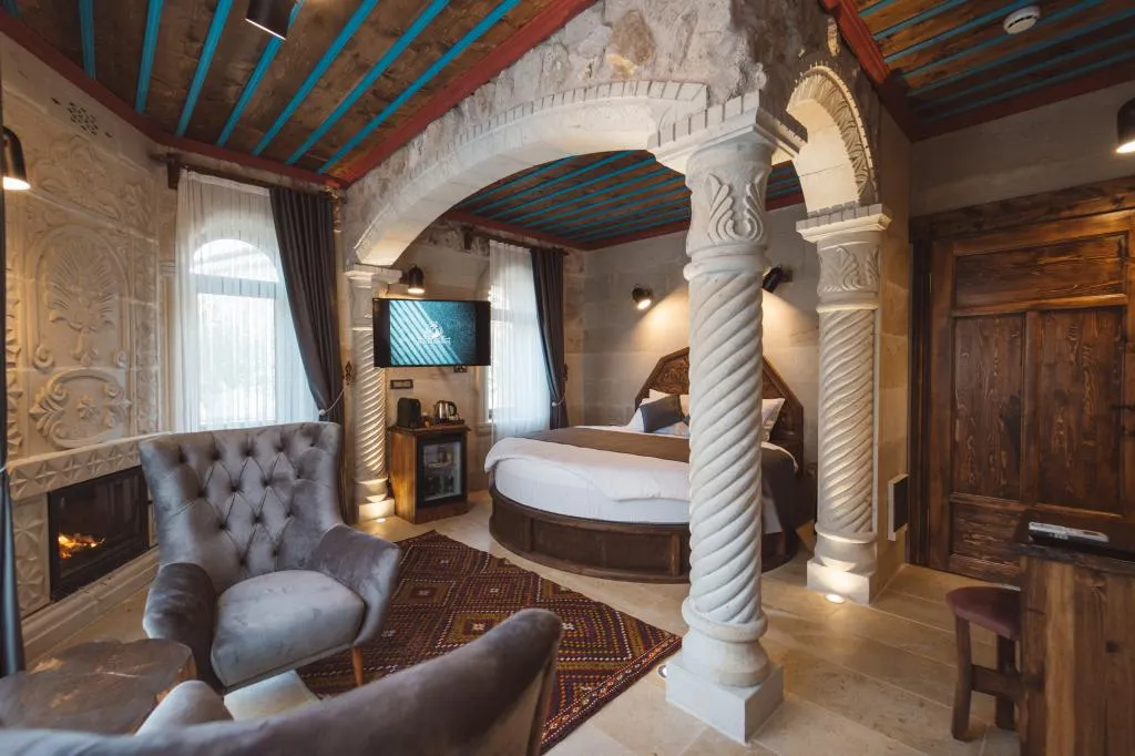 Deluxe Suite,Bahçe Manzaralı,Şömineli ve Jakuzili