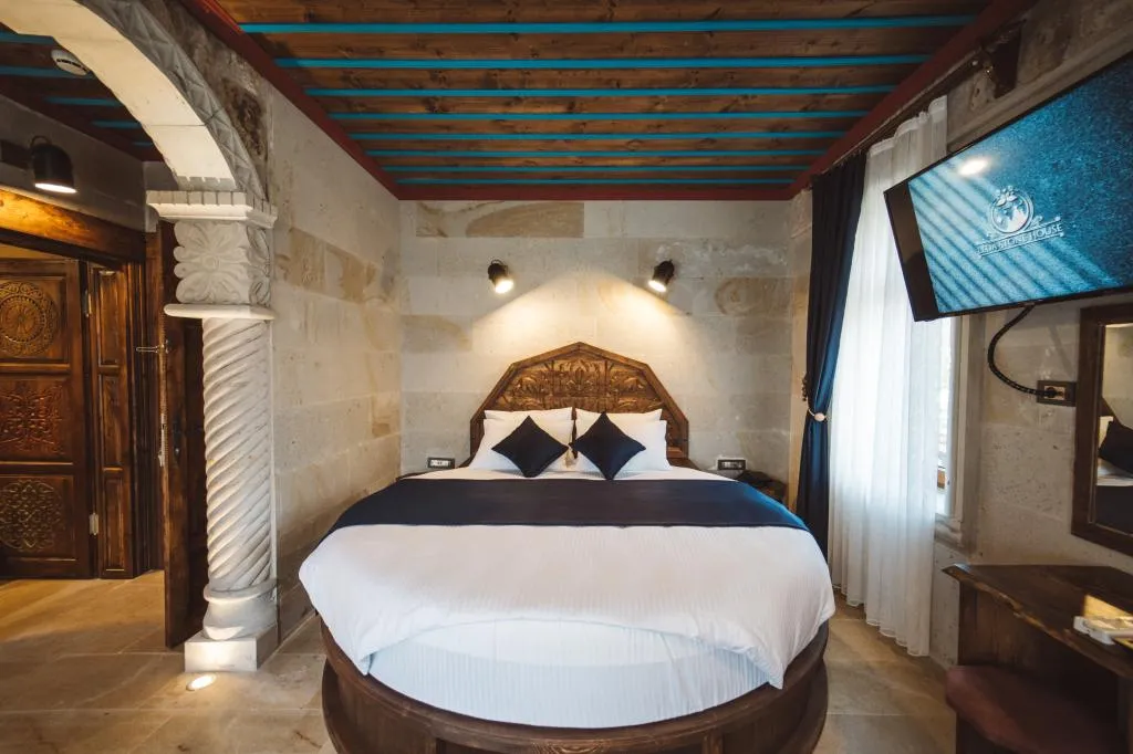 Deluxe Suite,Bahçe Manzaralı,Şömineli ve Jakuzili