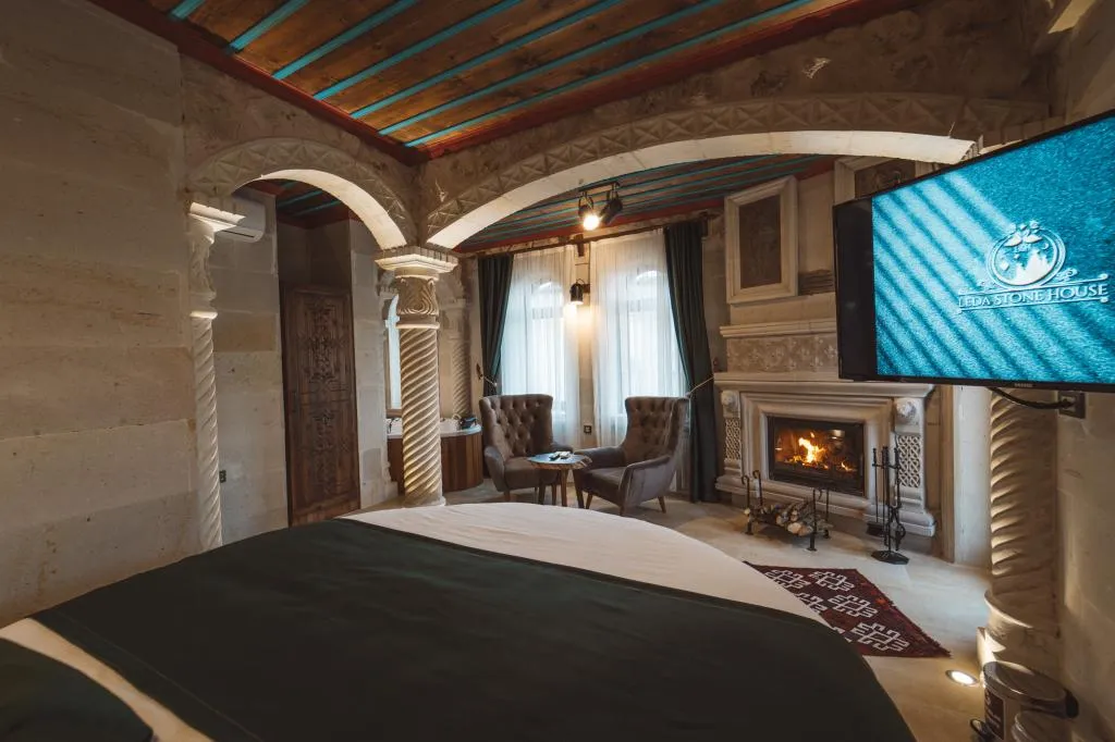 Superior Suite,Bahçe Manzaralı,Şömineli ve Jakuzili