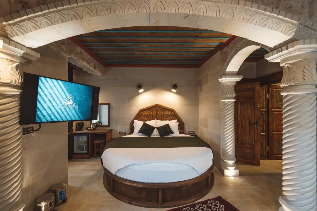 Superior Suite,Bahçe Manzaralı,Şömineli ve Jakuzili