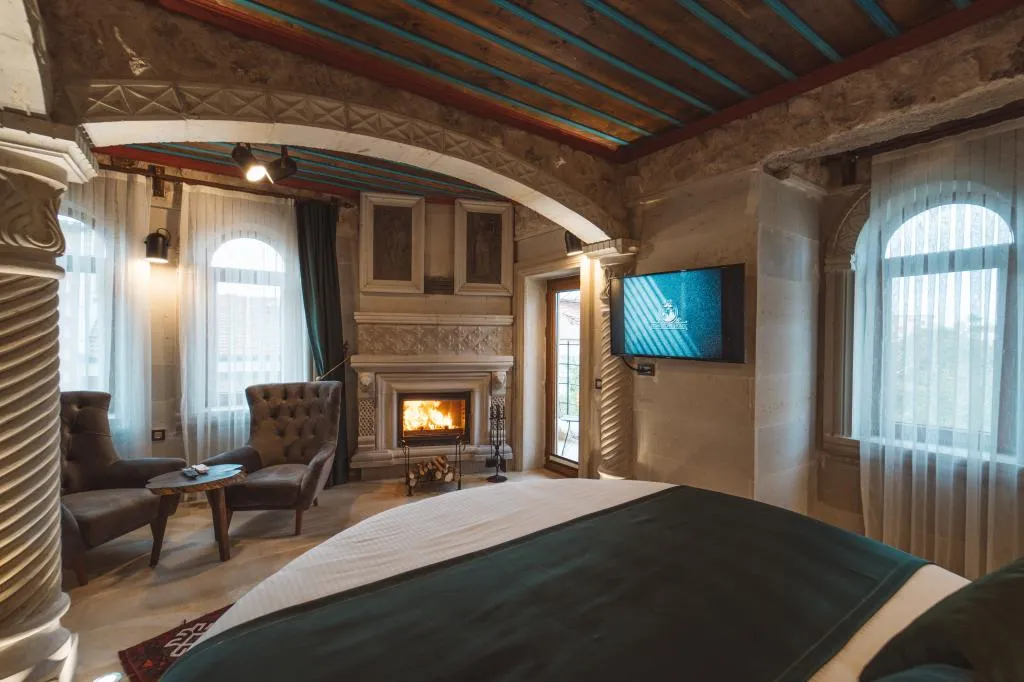 Superior Suite,Bahçe Manzaralı,Şömineli ve Jakuzili