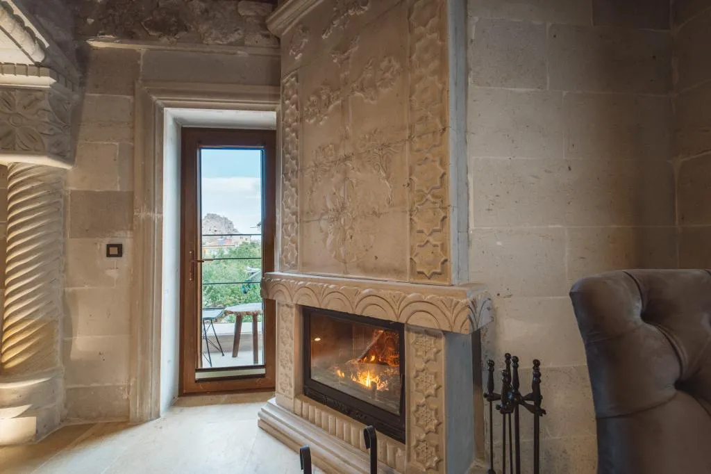 Superior Suite,Bahçe Manzaralı,Şömineli ve Jakuzili