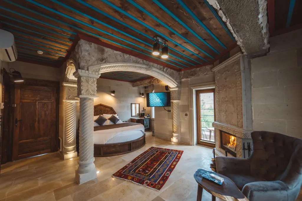 Superior Suite,Bahçe Manzaralı,Şömineli ve Jakuzili