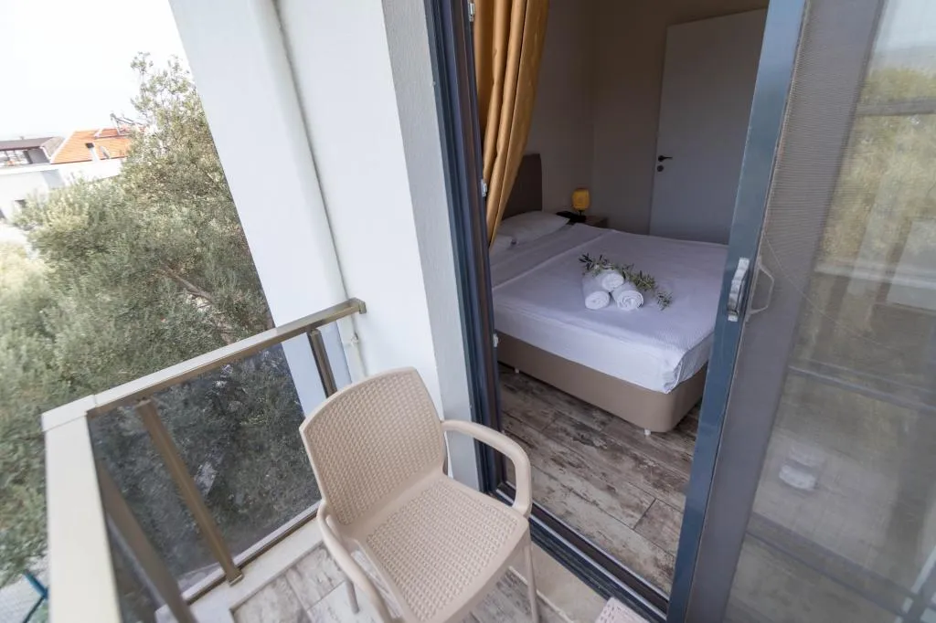 Suite - İki Yatak Odalı,Bahçe Manzaralı,Balkonlu