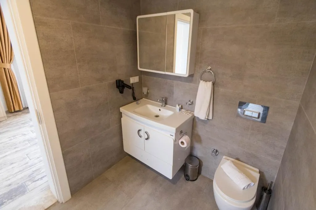 Suite - İki Yatak Odalı,Bahçe Manzaralı,Balkonlu