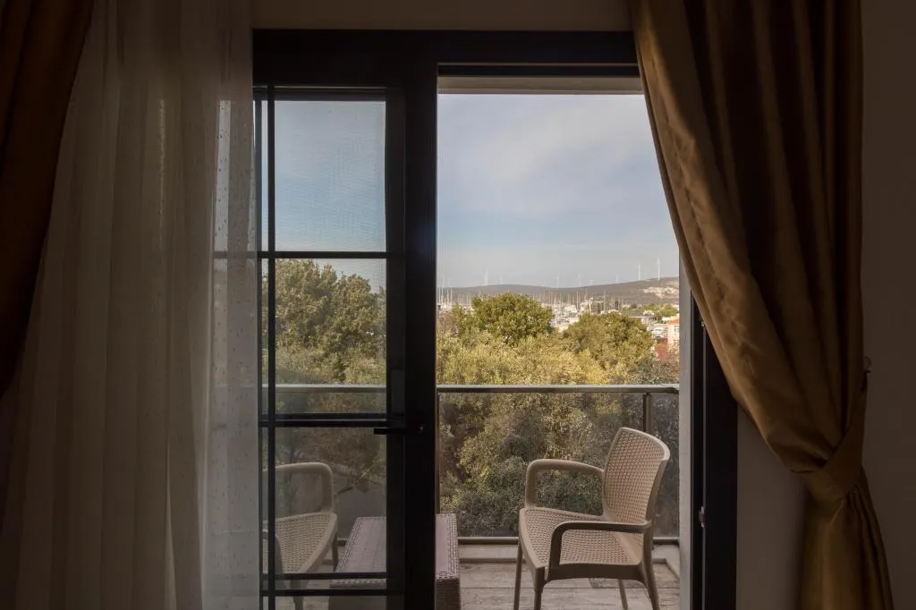Suite - İki Yatak Odalı,Bahçe Manzaralı,Balkonlu