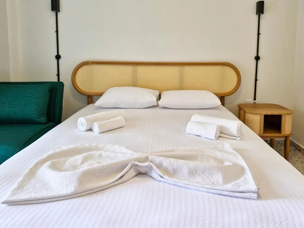 Çift Kişilik,Avlu Manzaralı,Balkonsuz