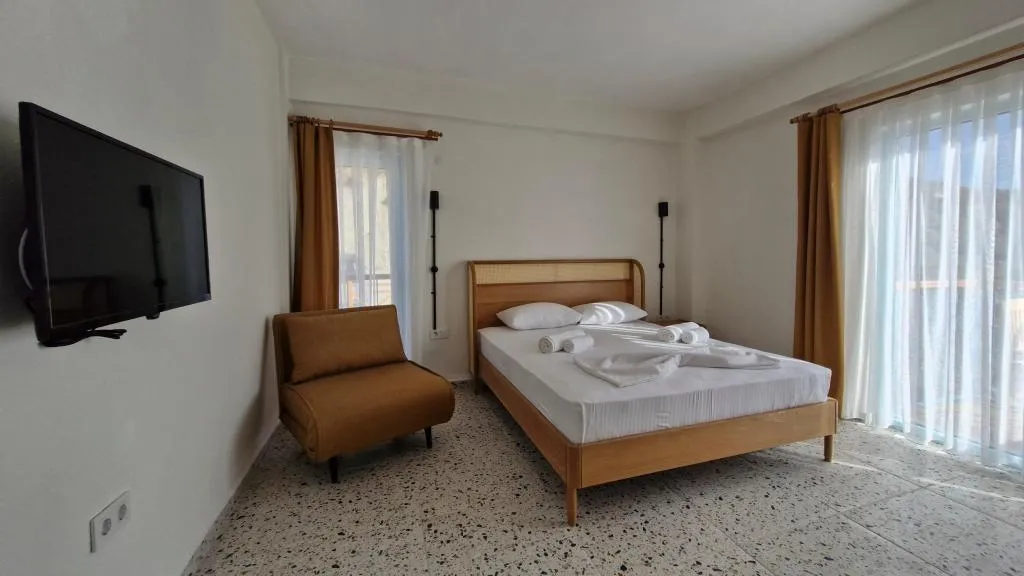 Çift Kişilik,Avlu Manzaralı,Balkonlu