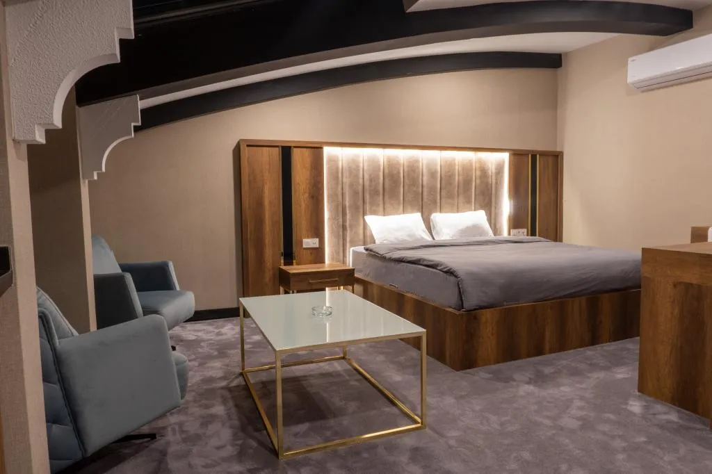 Jakuzili Deluxe Oda,Şehir veya Dağ Manzaralı,Jakuzili
