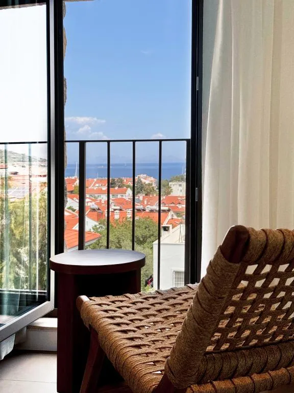 Suite Deniz Manzaralı Oda-3 kişilik