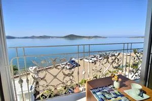 Cunda Kıvrak Otel