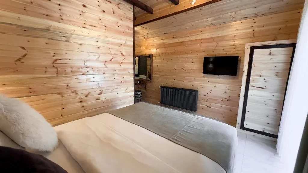 Deluxe Oda Jakuzi, Şömine, Balkon