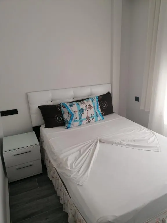 1+1 havuz manzaralı daire