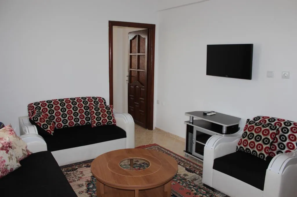 2+1 APART DAİRE (6 Kişi)