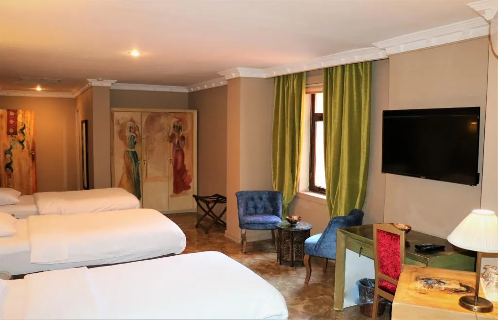 Triple Room