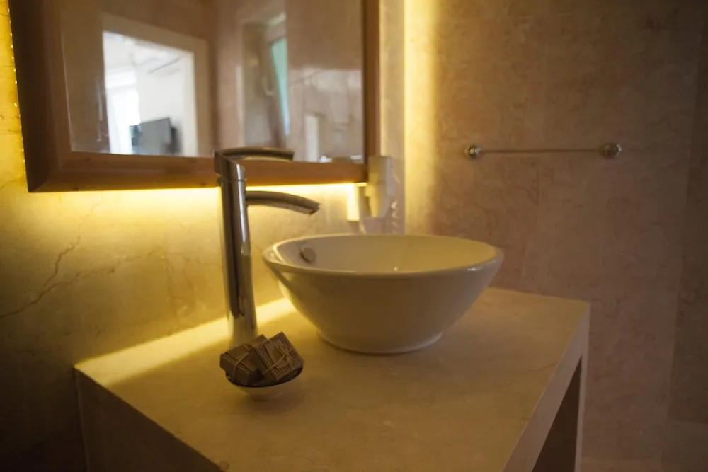 Deluxe Tek Büyük Yataklı Oda, Kişiye Özel Havuzlu