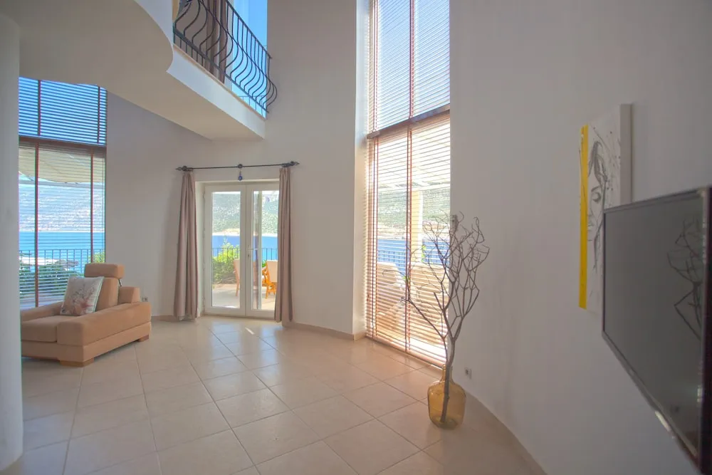 Waterfront Suites with Private Pool