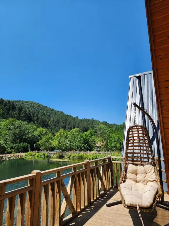 Bungalow,Orman Manzaralı,Balkonlu