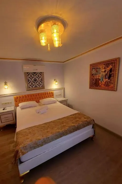 Standart Oda,Kara Manzaralı,Balkonsuz