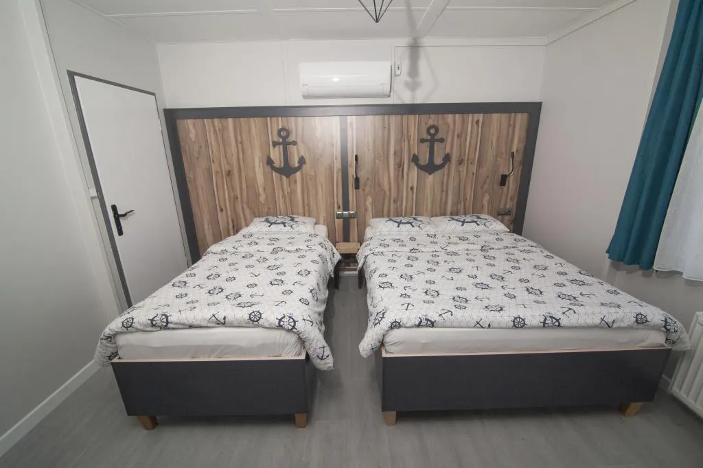 Standart Üç Kişilik Oda,Deniz Manzaralı