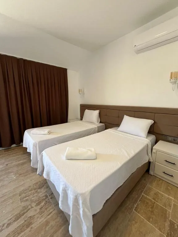 Standart Oda Anex Bina,Deniz ve Havuz Manzaralı,Teraslı