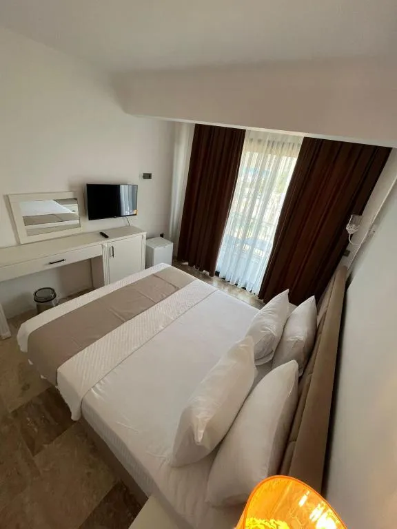 Standart Oda,Bahçe veya Sokak Manzaralı,1. Kat