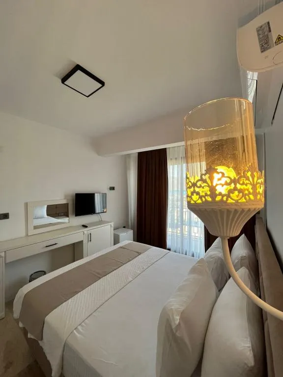 Standart Oda,Bahçe veya Sokak Manzaralı,1. Kat