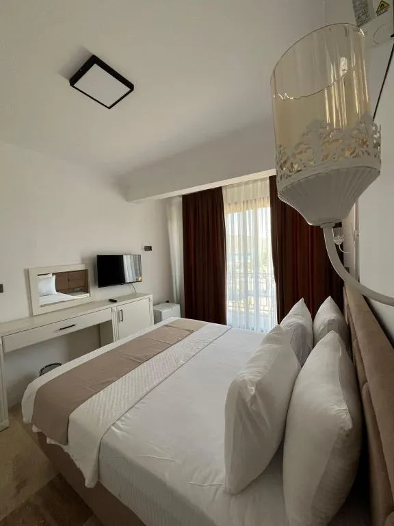 Standart Oda,Bahçe veya Sokak Manzaralı,2. Kat
