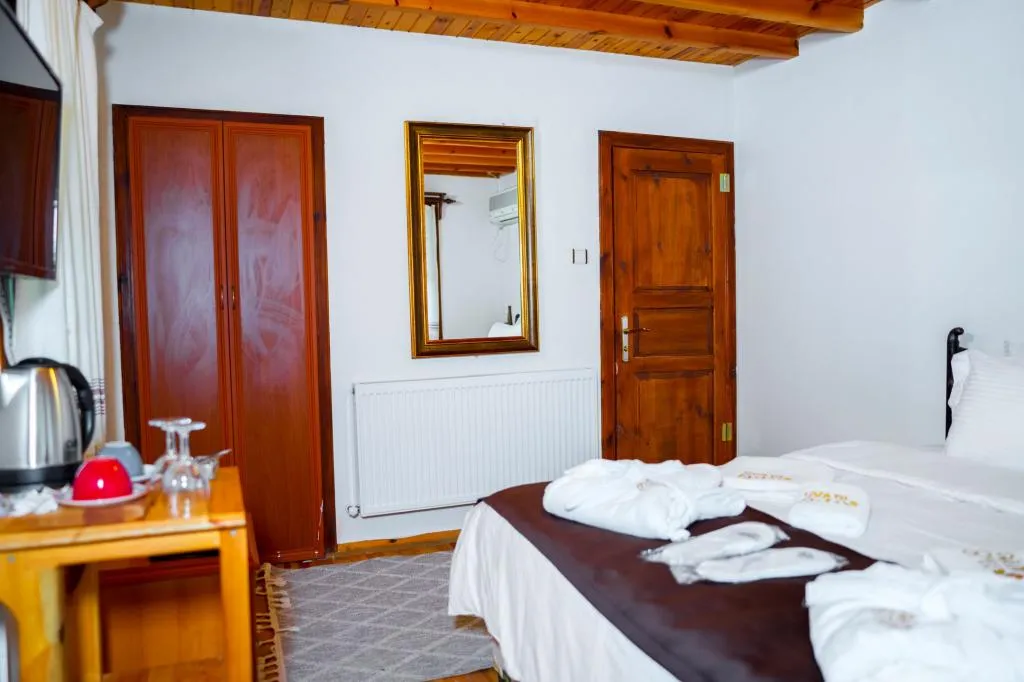 Standart Oda Balkonlu,Bahçe Manzaralı,Balkonlu