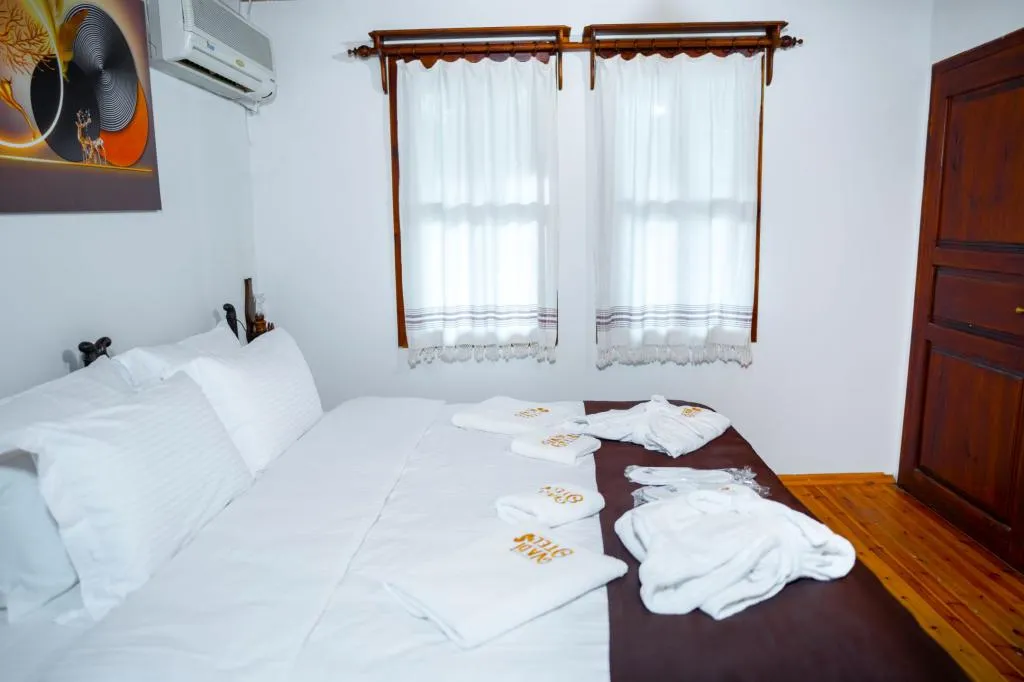 Standart Oda Balkonlu,Bahçe Manzaralı,Balkonlu