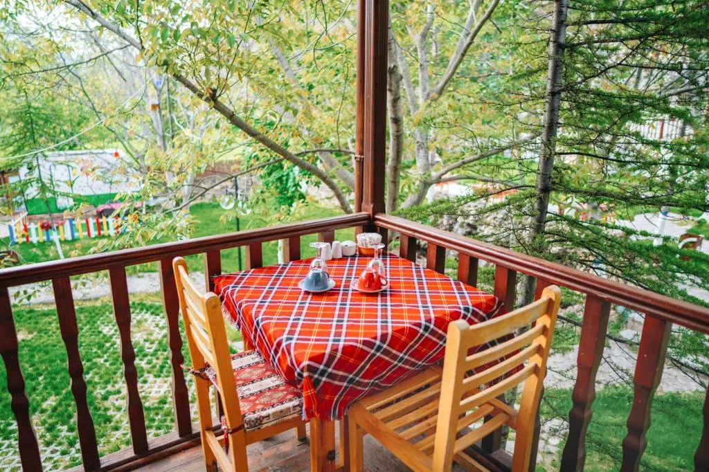 Standart Oda Balkonlu,Bahçe Manzaralı,Balkonlu