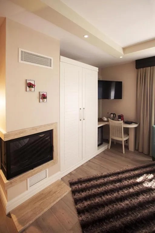 Corner Room,Nehir Manzaralı